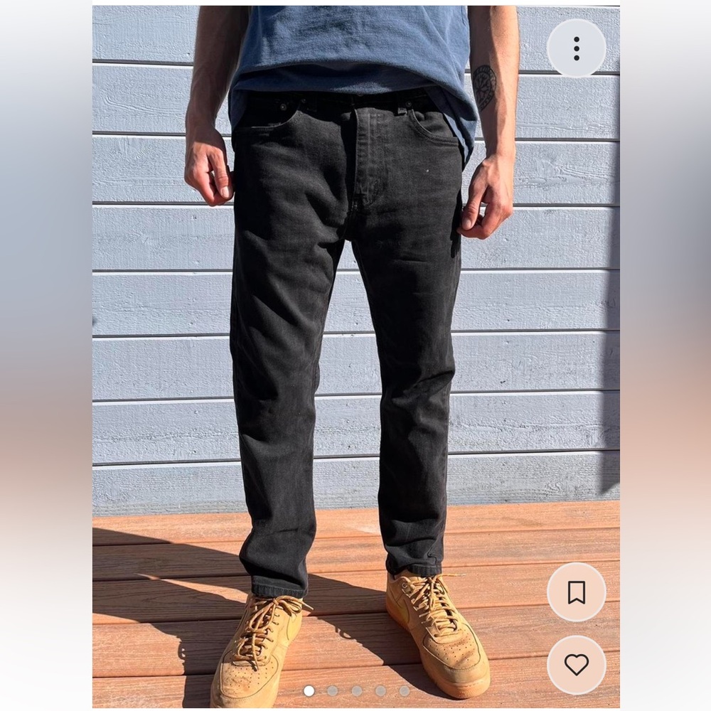 Black Levi’s Jeans